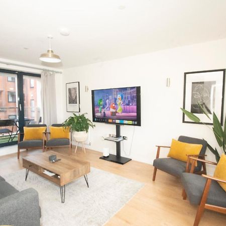 Spacious 4Br 4Ba Gated Townhouse With Balconies, Central Jq バーミンガム エクステリア 写真