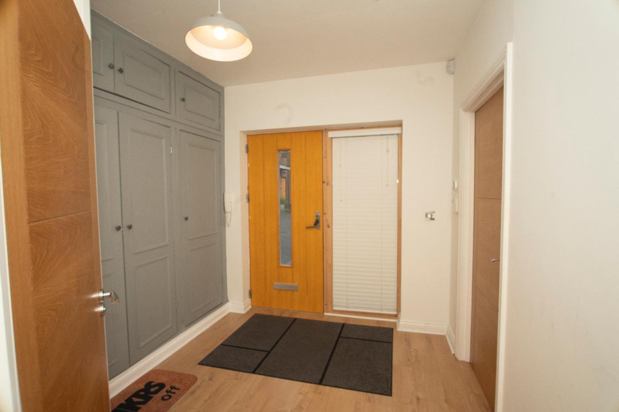 Spacious 4Br 4Ba Gated Townhouse With Balconies, Central Jq バーミンガム エクステリア 写真