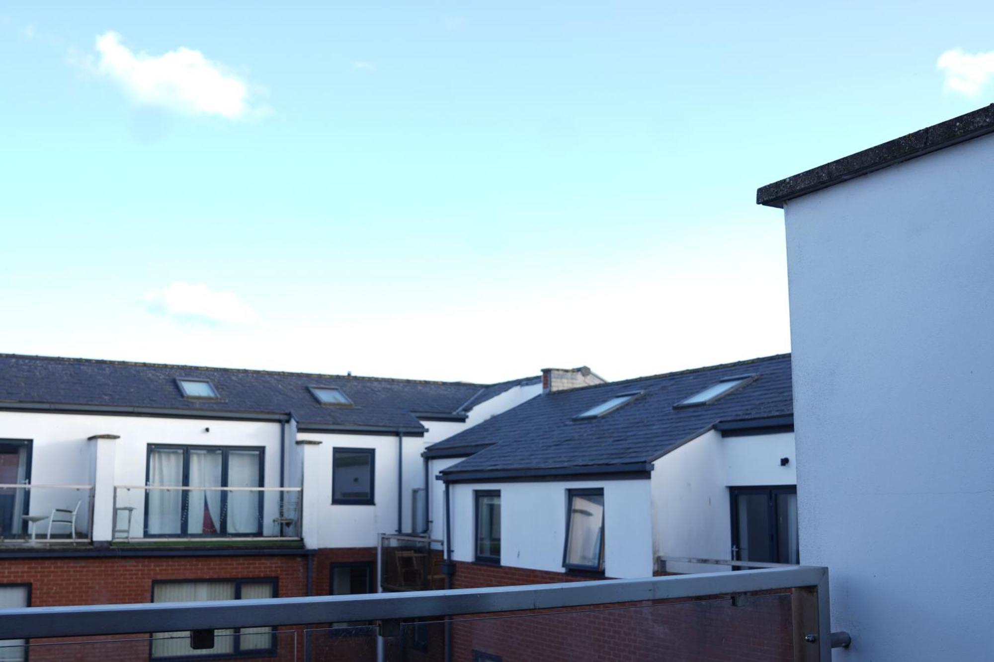 Spacious 4Br 4Ba Gated Townhouse With Balconies, Central Jq バーミンガム エクステリア 写真