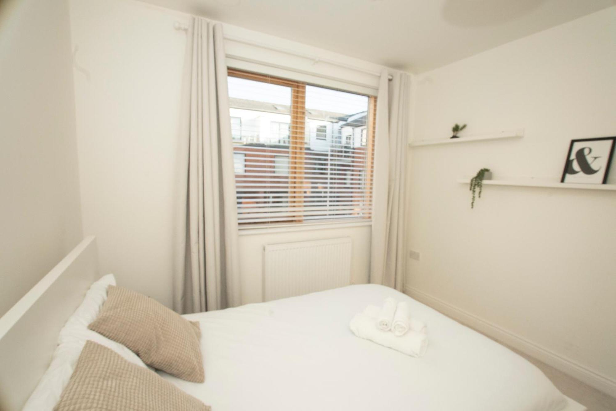 Spacious 4Br 4Ba Gated Townhouse With Balconies, Central Jq バーミンガム エクステリア 写真